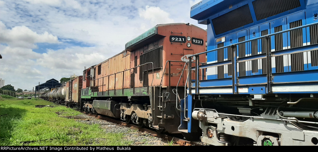 Locomotiva c30-7 9231